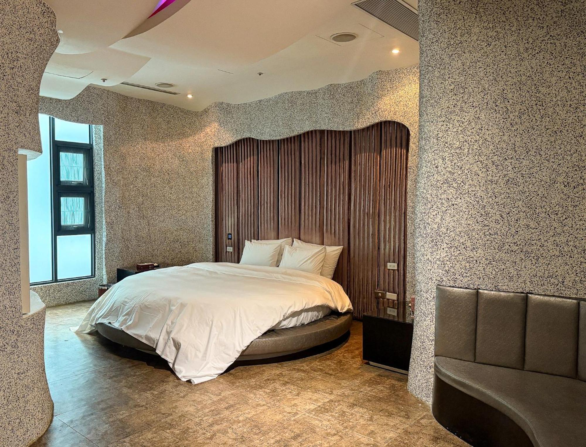 All-Ur Boutique Motel - Taichung Branch Exterior foto