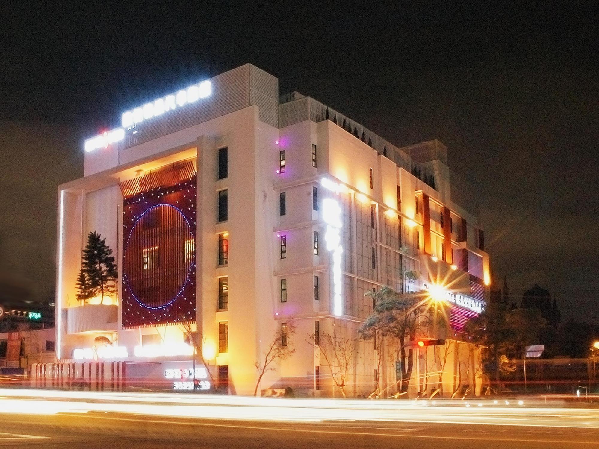 All-Ur Boutique Motel - Taichung Branch Exterior foto